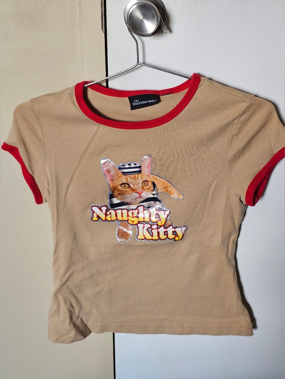 Junior Teen Girls No Boundaries Y2K Graphic Tee Shirt - No Tag Fits Like Small